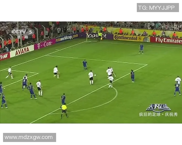 足球明星的魅力瞬间展现帅气动作引领球场风潮